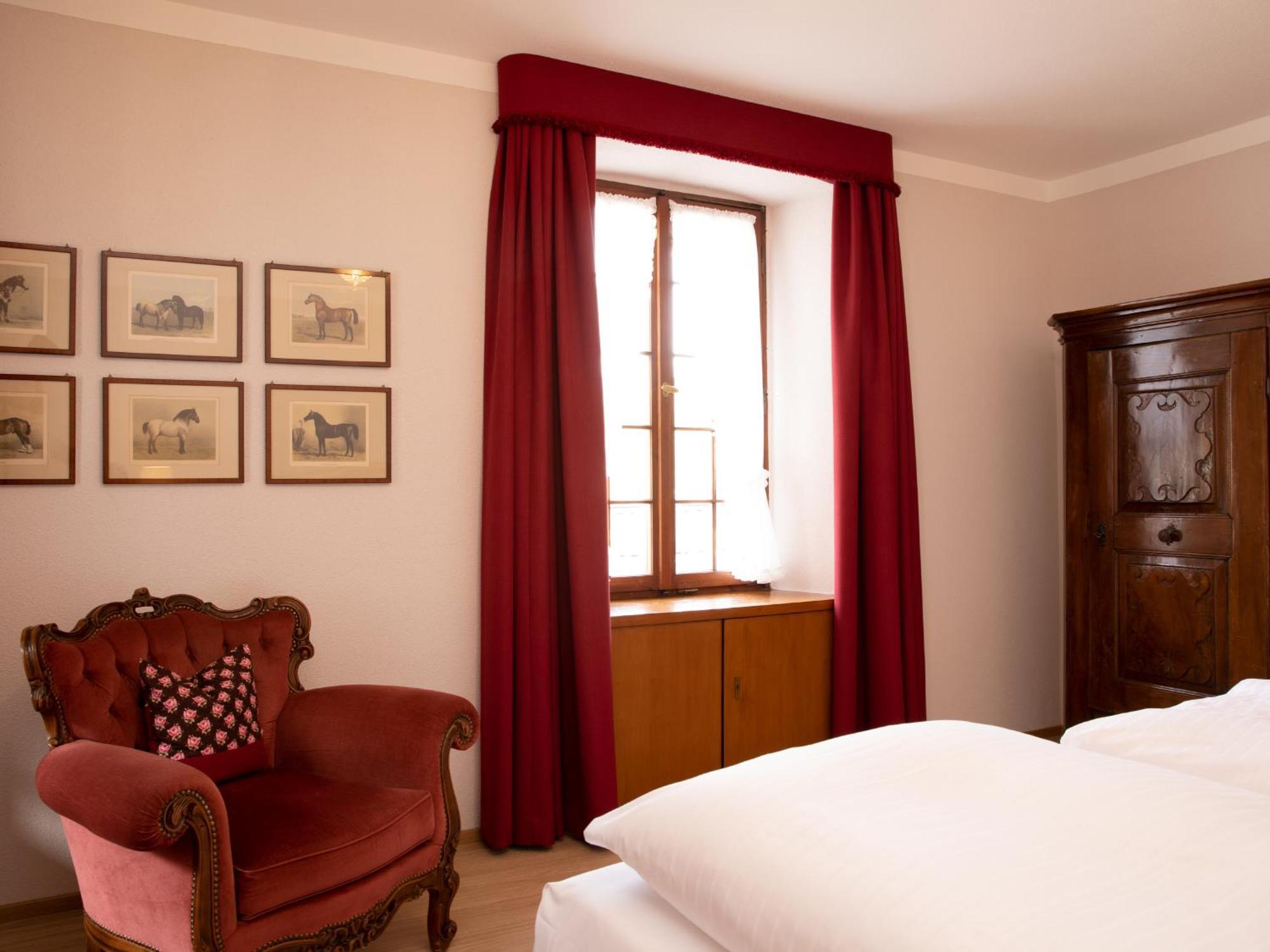 Hotel Gasthaus Adler กล็อทเทอร์ทาล ภายนอก รูปภาพ