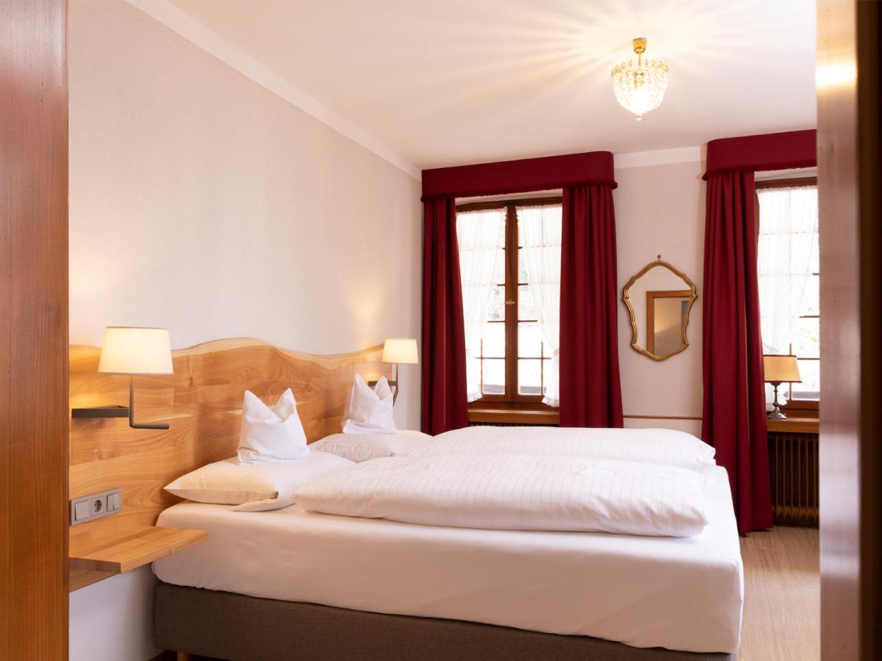 Hotel Gasthaus Adler กล็อทเทอร์ทาล ภายนอก รูปภาพ